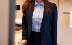 女生第一次张开双腿心理状态